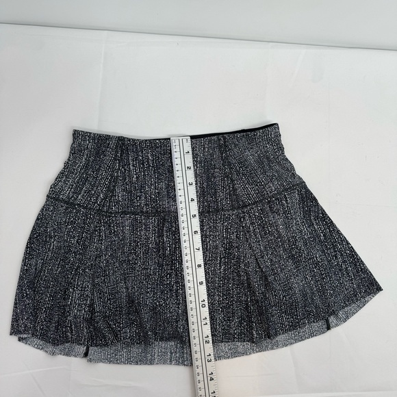 Lululemon Lost In Pace  13” Skirt Skort Salt Alpine White Black Size 4 - Picture 12 of 12